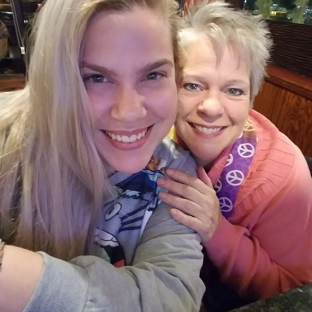 Meet your Posher, Laurel